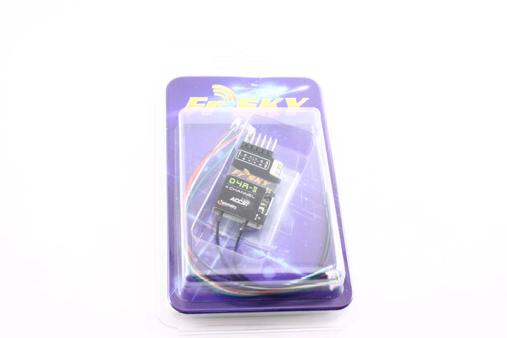 FRSKY D4R-II PPM Receiver with Telemetry Closeup in package