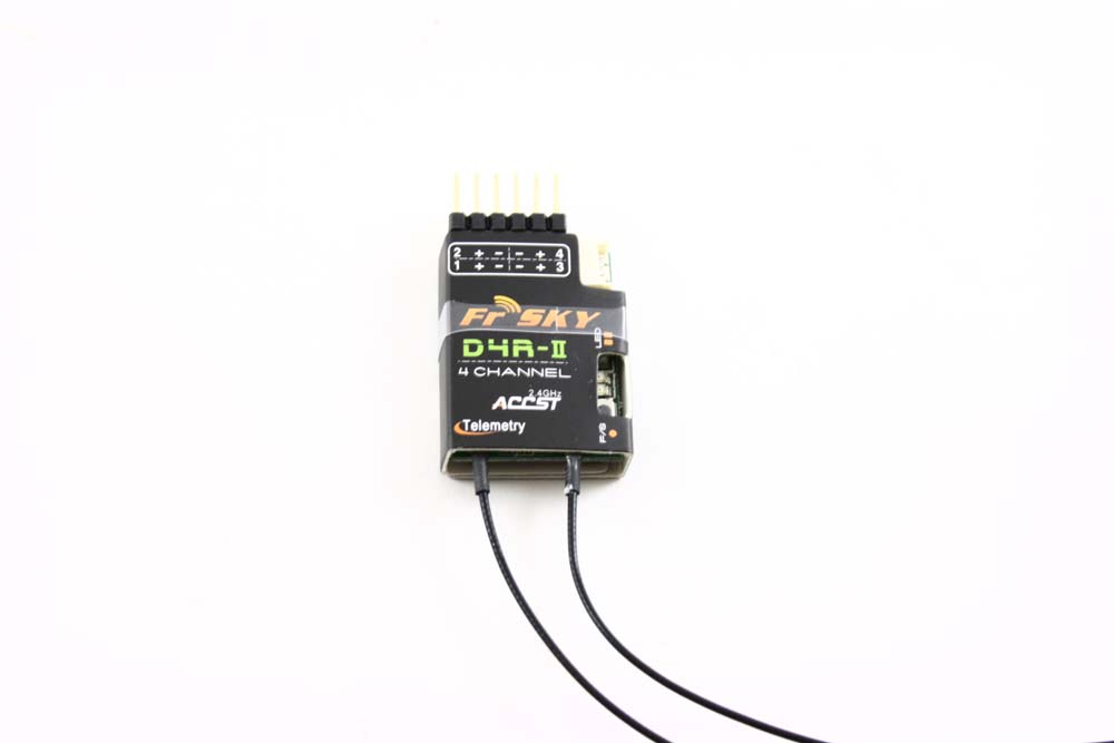 FRSKY D4R-II PPM Receiver with Telemetry closeup front