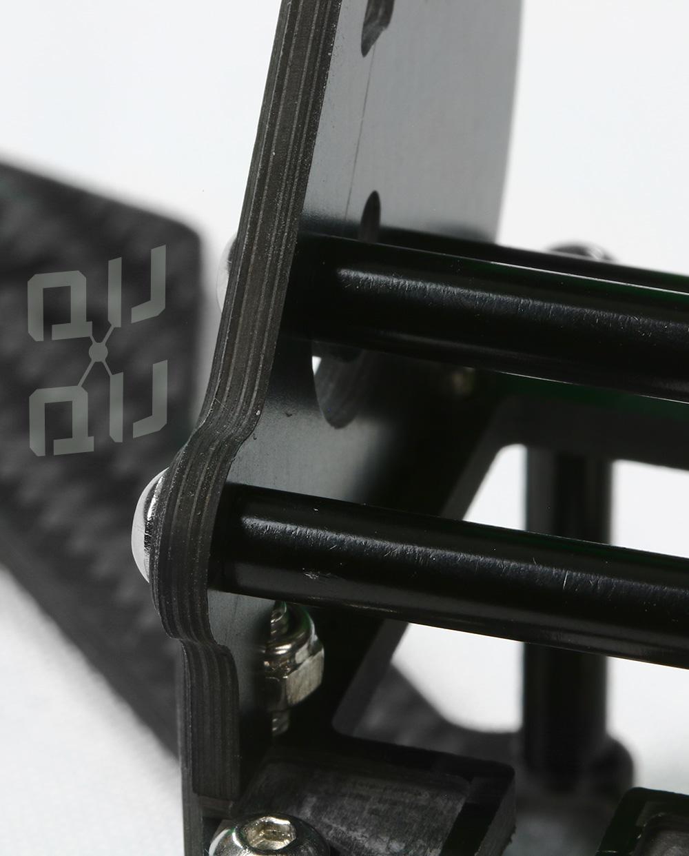 QQ166 4" Racing Drone X-style frame available from QuadQuestions.com closeup camera pod 1
